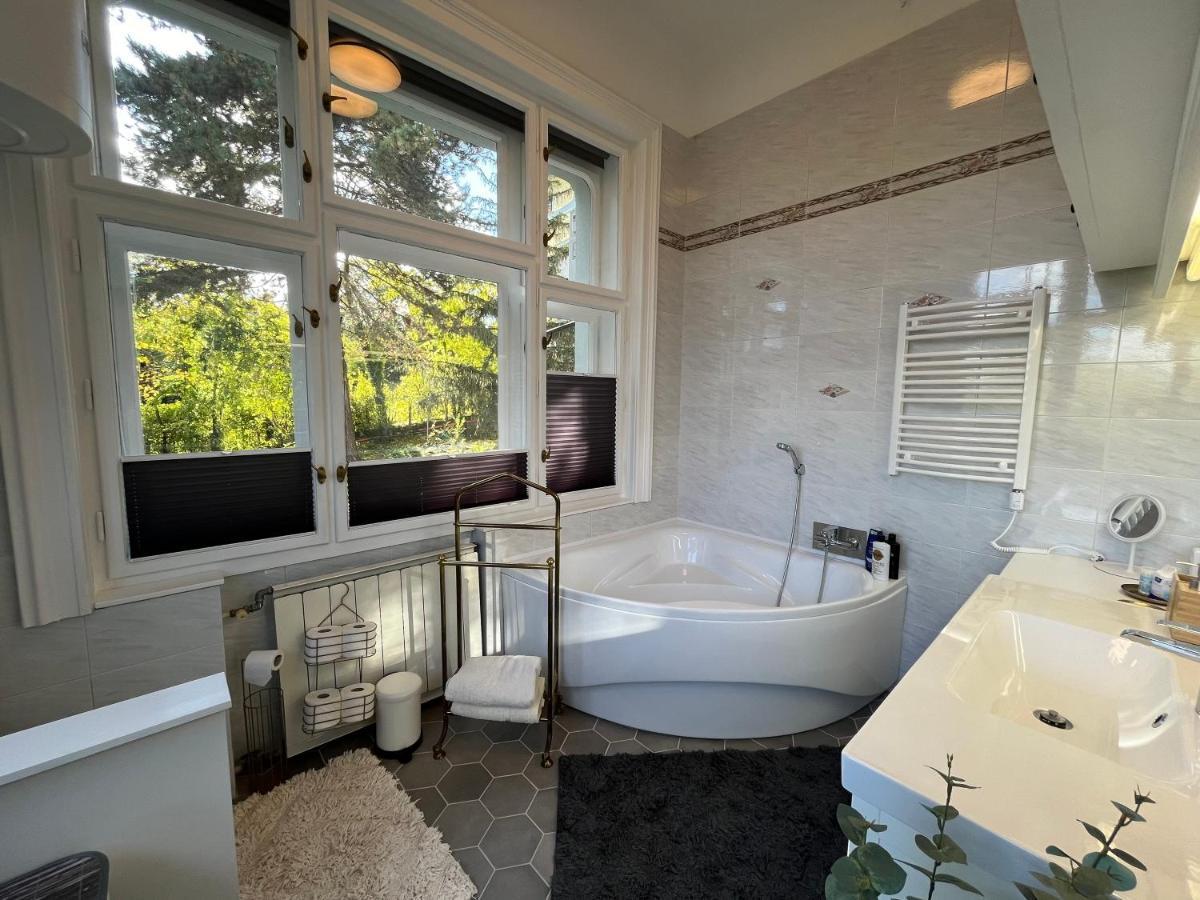 Hillside Luxury Residence Budapest With Free Garage Eksteriør bilde